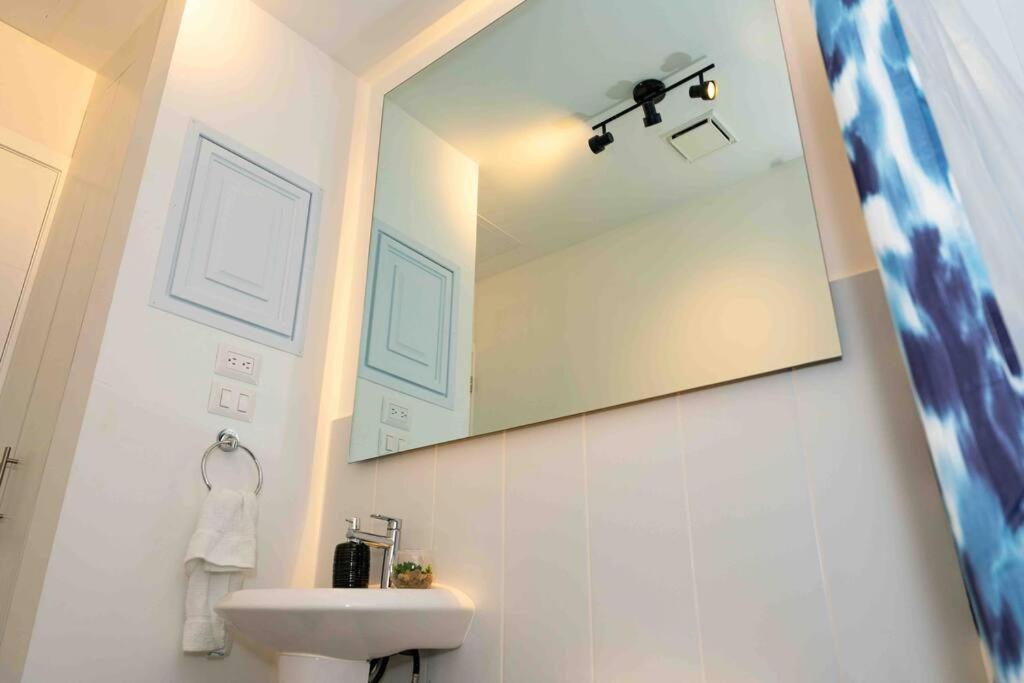 Lovely 1 Bedroom Unit With Free Parking Modra Zone 4 Guatemala City Luaran gambar